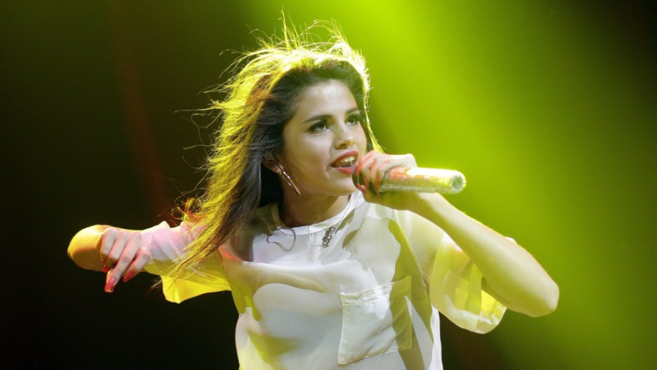 Селена Гомес отмени концерта си в Русия | StandartNews.com