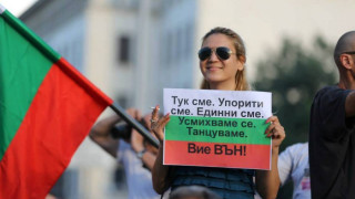 100 дни: Власт vs бунтове