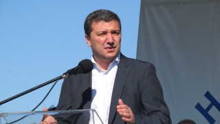 Стойнев отхвърли вероятността за поскъпване на тока