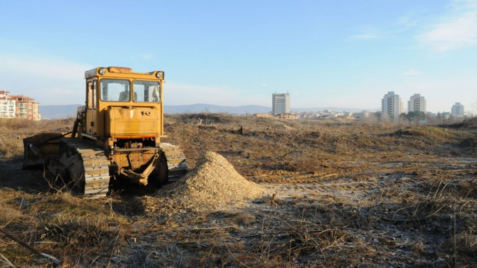 Инцидент с трактор остави без ток село в Добричко | StandartNews.com