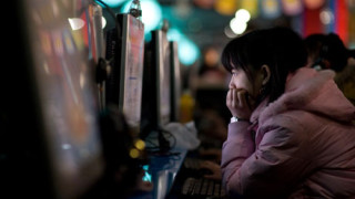 Китай вдигна частично ограниченията за Facebook и Twitter