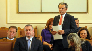 Вотът мести сбирката на МС