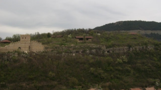Разкриха болярска резиденция на Трапезица