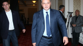 Станишев критикува Барозу за социалната политика на ЕК