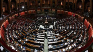 Депутатите на Берлускони с оставки