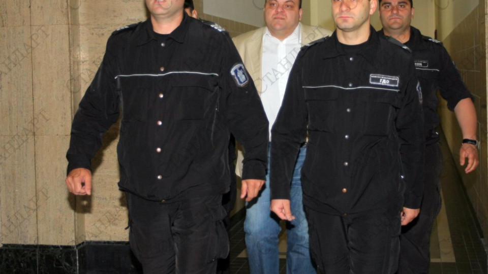 Кокинов брани Чеци в съда | StandartNews.com
