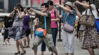 Препоръчват на китайските туристи да не си бъркат в носа