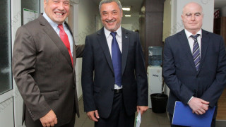 „Целокупна България” се обединява с НФСБ