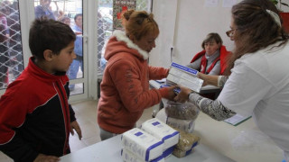 Роми се биха за помощи и декодери