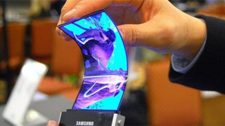 Samsung първи пуска смартфон с гъвкав дисплей