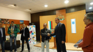 Владо Вълев с почетен плакет на Варна