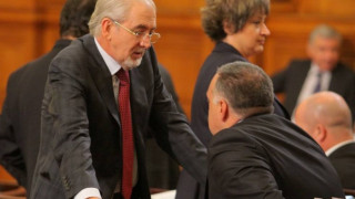 Ден на Пеевски в парламента