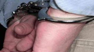 Младежи в ареста за кражба на автомобилни капачки
