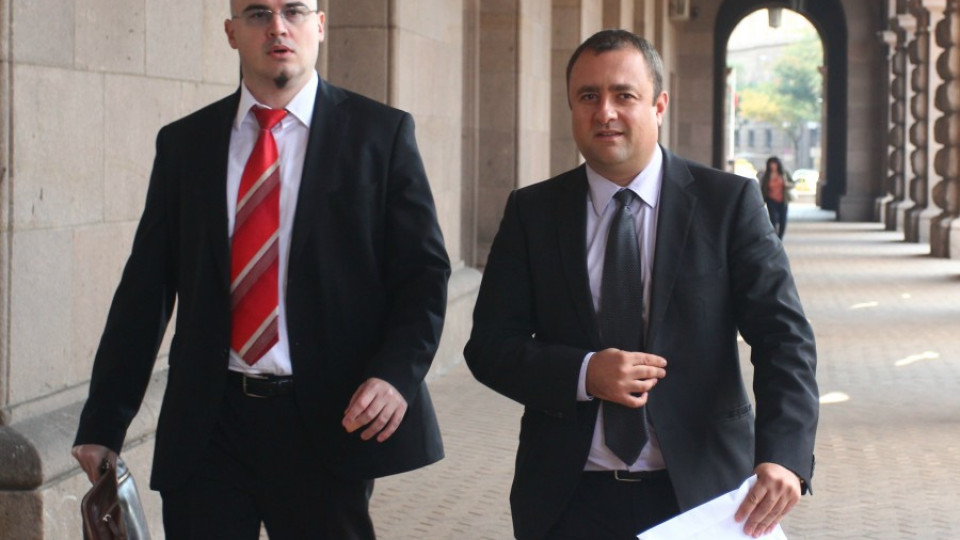 Иван Иванов се яви пред Конституционния съд | StandartNews.com