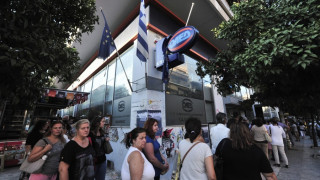 Все повече млади в Гърция остават без работа