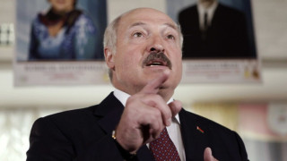 Лукашенко заспива с Хитлер