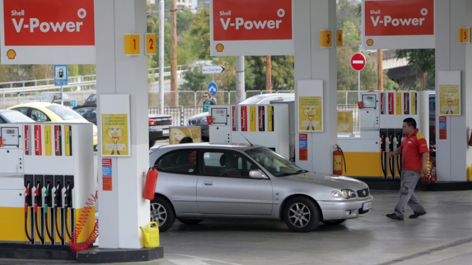 Дизел и бензин с равни цени | StandartNews.com