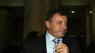 Алексей Петров иска да ходи в чужбина