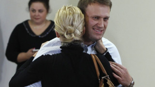 Алексей Навални се отърва от затвор