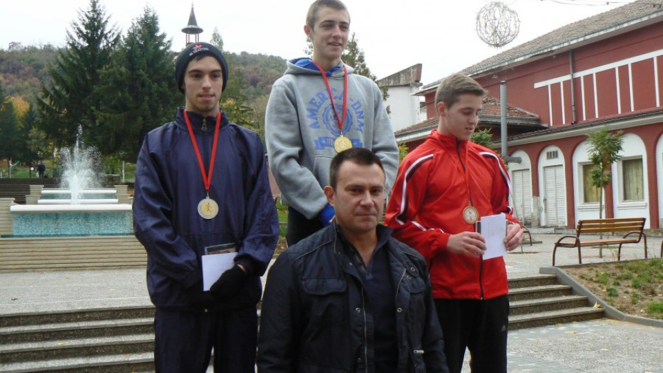 Желязко Атанасов спечели 44-ия крос „Кольо Фичето" | StandartNews.com