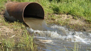 Глоби до 4000 лв. за фирма заради мръсни води