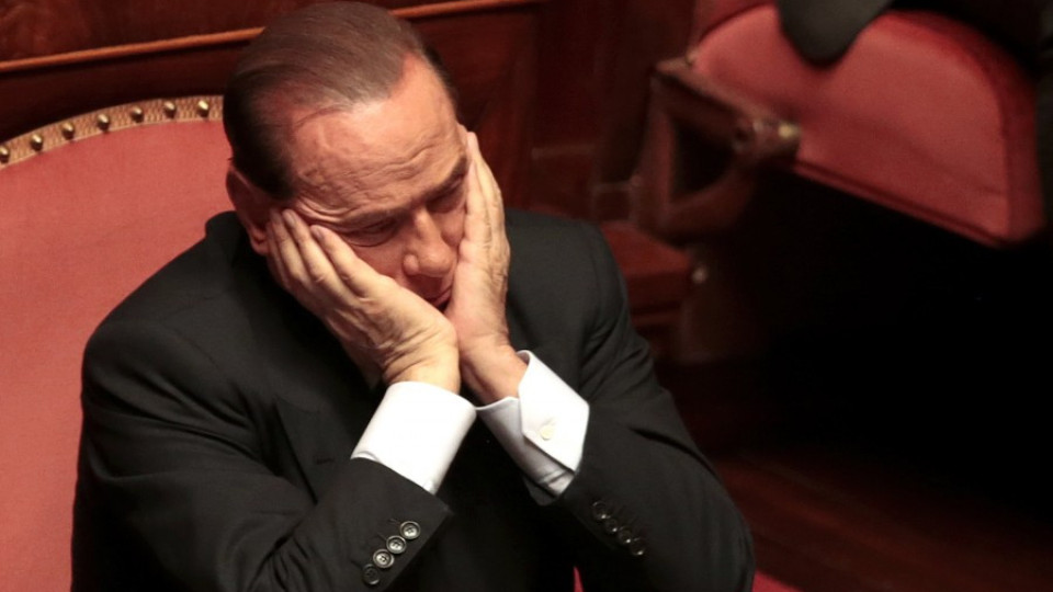 Съдят Берлускони заради подкуп | StandartNews.com