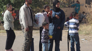 Млади ротарианци дариха храна за бежанците