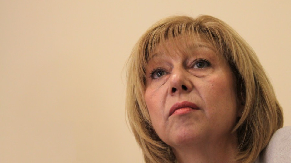 Министър Клисарова готова на диалог с окупаторите | StandartNews.com