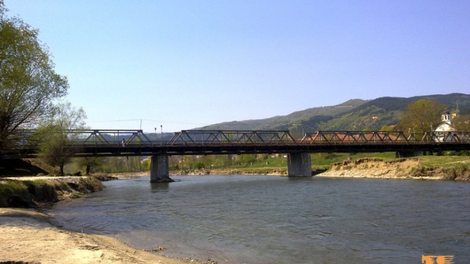 Градят нов мост над река Струма | StandartNews.com