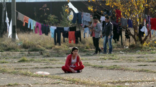 Жителите от Телиш на протест срещу настаняване на бежанци