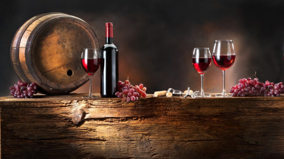 Стандарт подарява „Всичко за виното" | StandartNews.com
