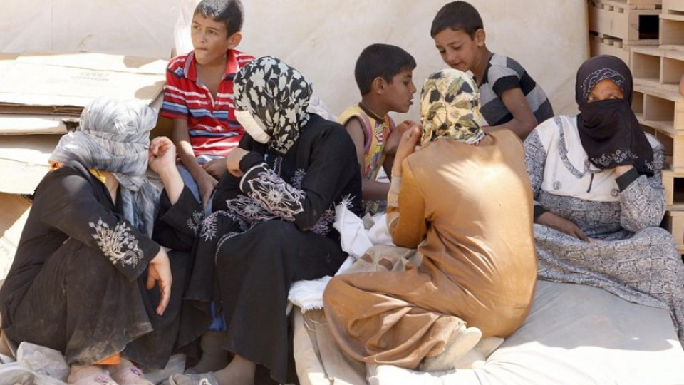 Хепатит подпали бежанците в Харманли | StandartNews.com