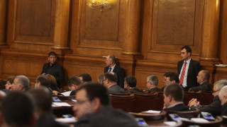 Парламентът прие данъчните закони