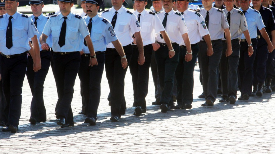 Полицаите празнуват професионалния си празник | StandartNews.com