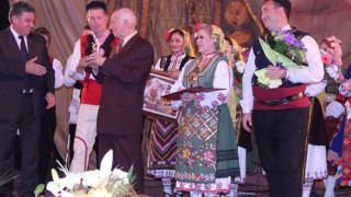 90-годишен хореограф поведе хорото на юбилея си