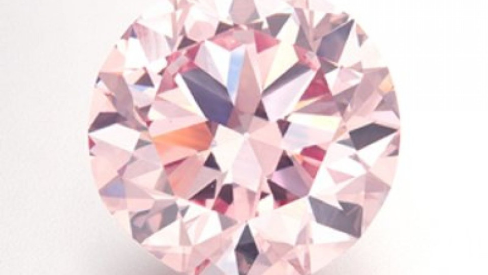 Тийнейджърка намери 4-каратов диамант | StandartNews.com