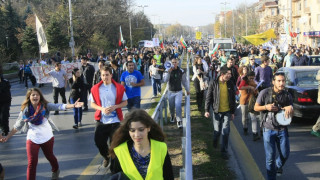 Протестът блокира и „Цариградско шосе"