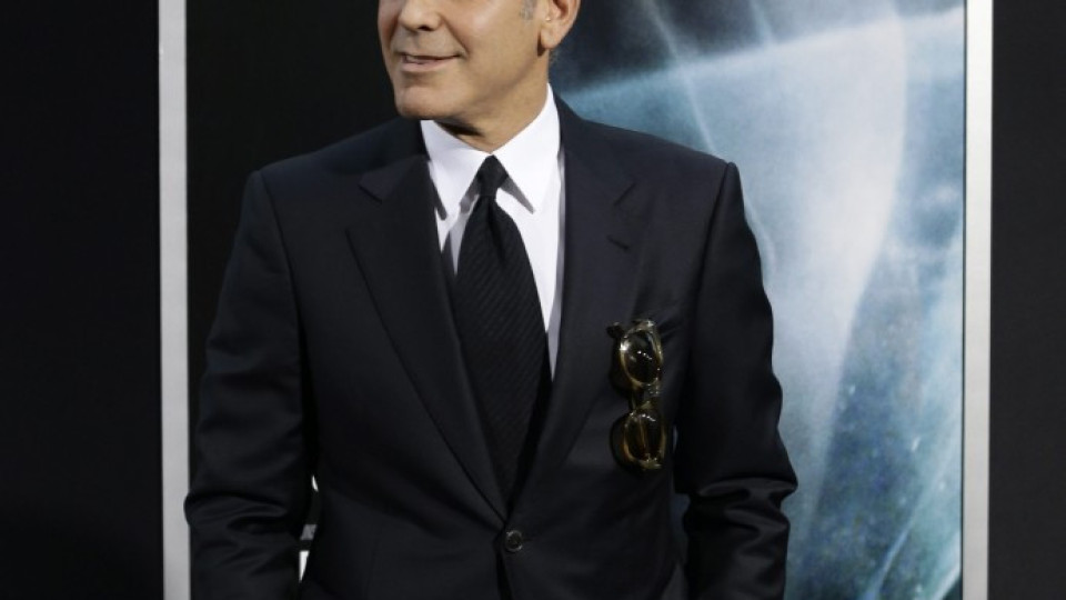 Клуни плюе Ди Каприо и Кроу | StandartNews.com