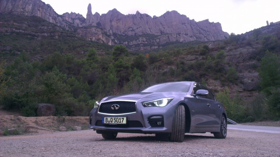 Infiniti Q50 - мощен скок в бъдещето | StandartNews.com