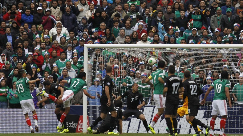 Уругвай и Мексико гледат уверено към Мондиал 2014 | StandartNews.com