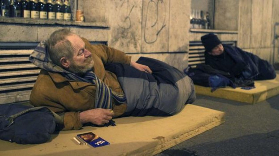 Будапеща забрани бездомните на обществени места | StandartNews.com