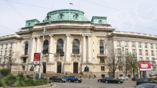 Алма матер ражда надежди и министри