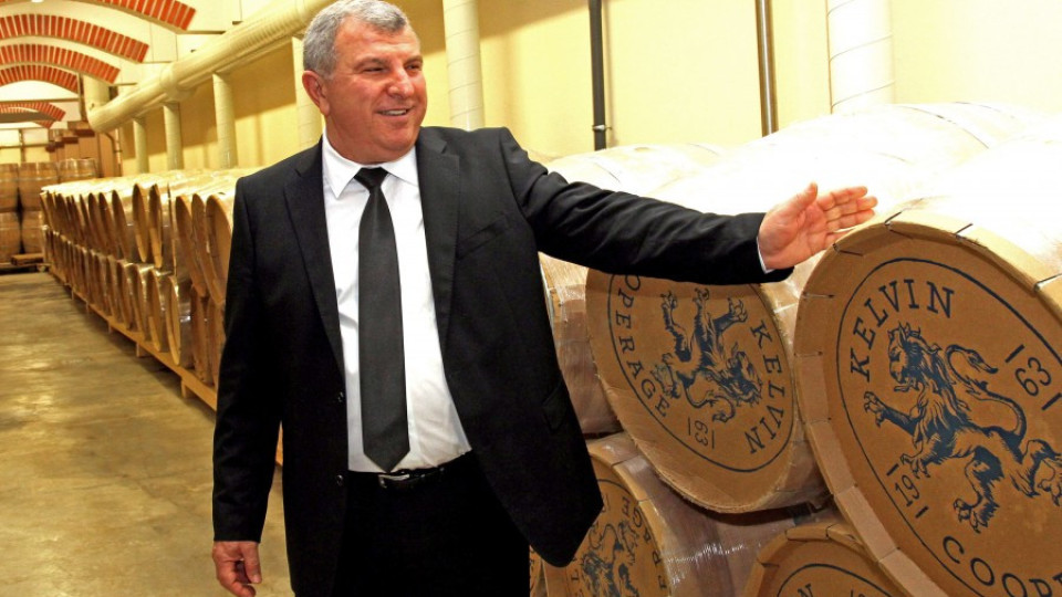 Министър Греков засади дърво в Царево | StandartNews.com