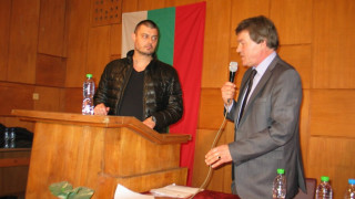 Жители на Дунавци аплодираха Николай Бареков