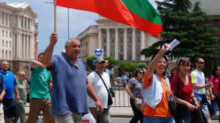 Десетки излизат на шествие против ислямизацията