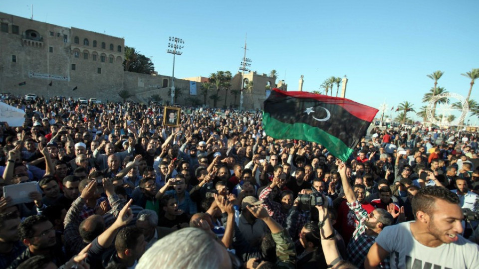 48 часа извънредно положение в Триполи | StandartNews.com