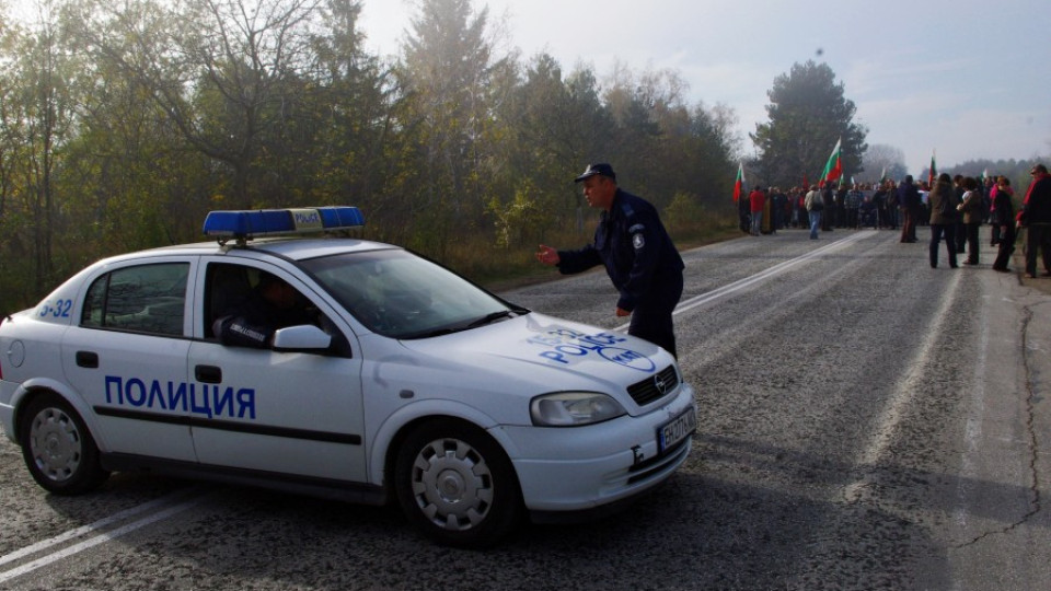 Задържаха шестима протестиращи от Телиш | StandartNews.com