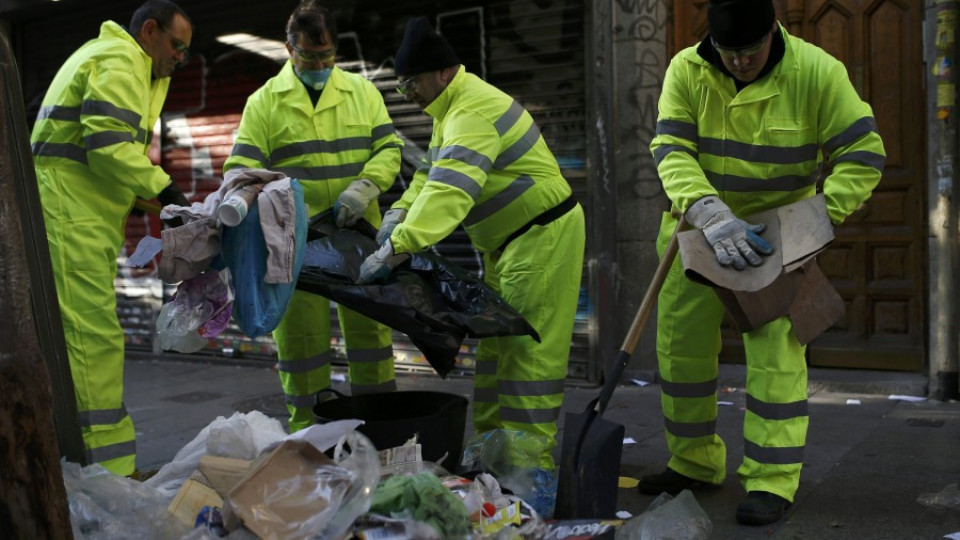 Край на кризата с боклука в Мадрид | StandartNews.com