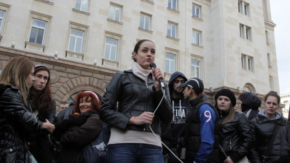 Дават за Коледа забавени заплати | StandartNews.com