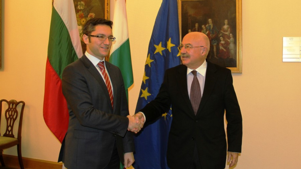 Вигенин е на официално посещение в Унгария | StandartNews.com